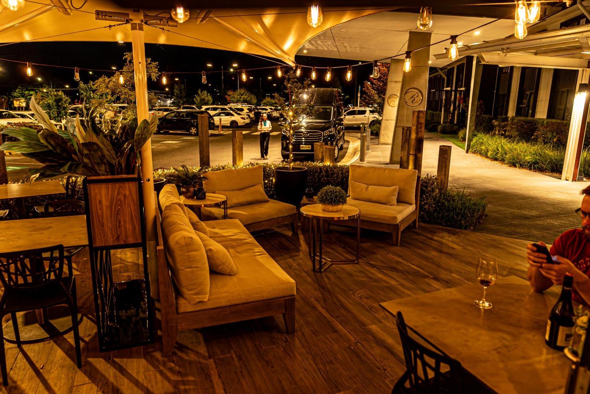 The Remington Orange Hotel Bagian luar foto