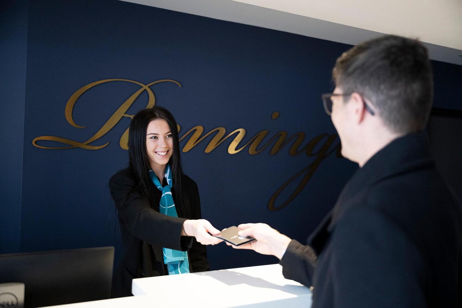 The Remington Orange Hotel Bagian luar foto